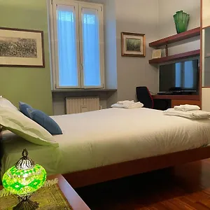 Cozy Flat Mins Walk To Navigli And Metro Porta Genova Apartamento