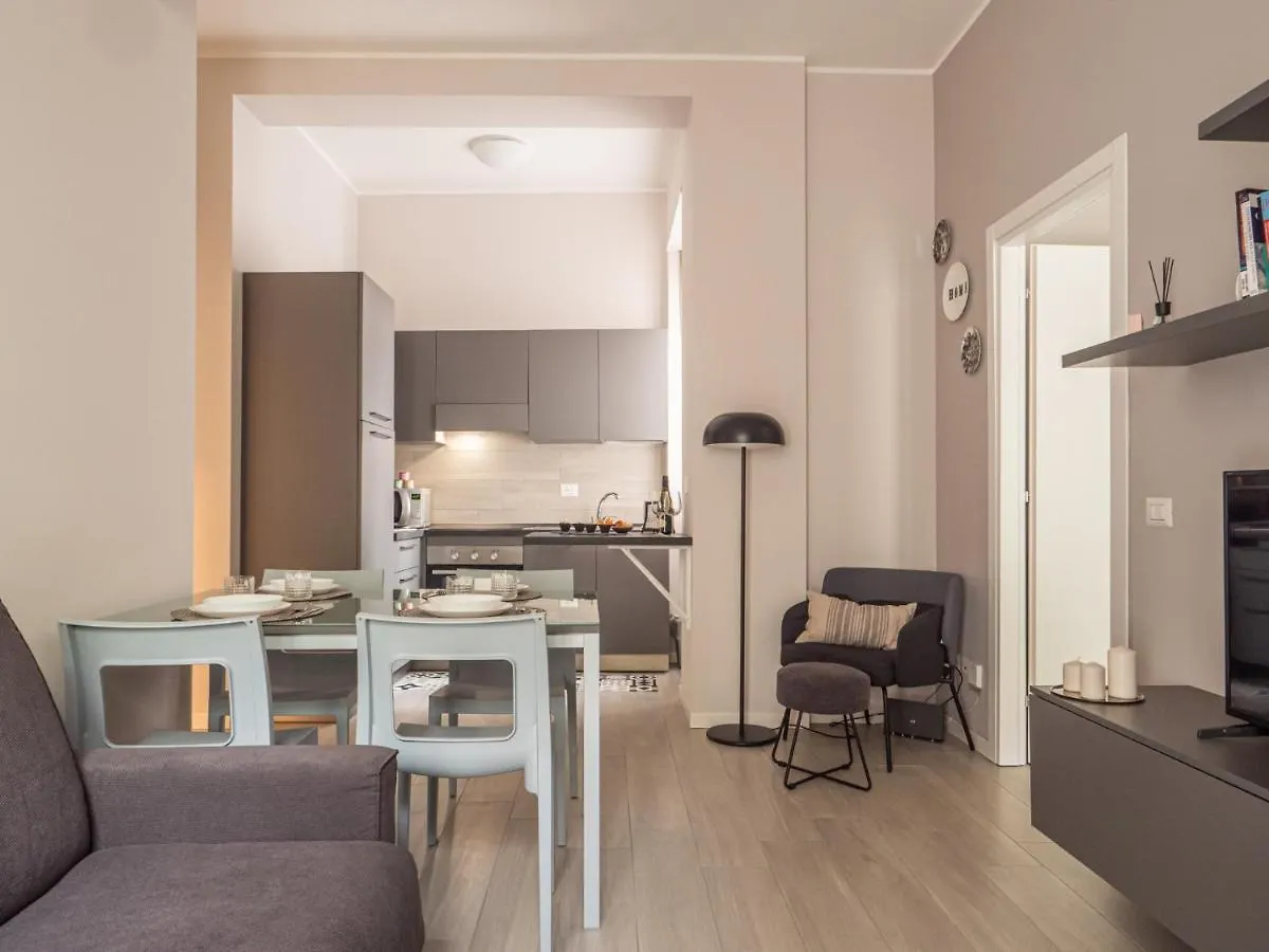 The Best Rent - Apartment With Balcony In Milan Downtown