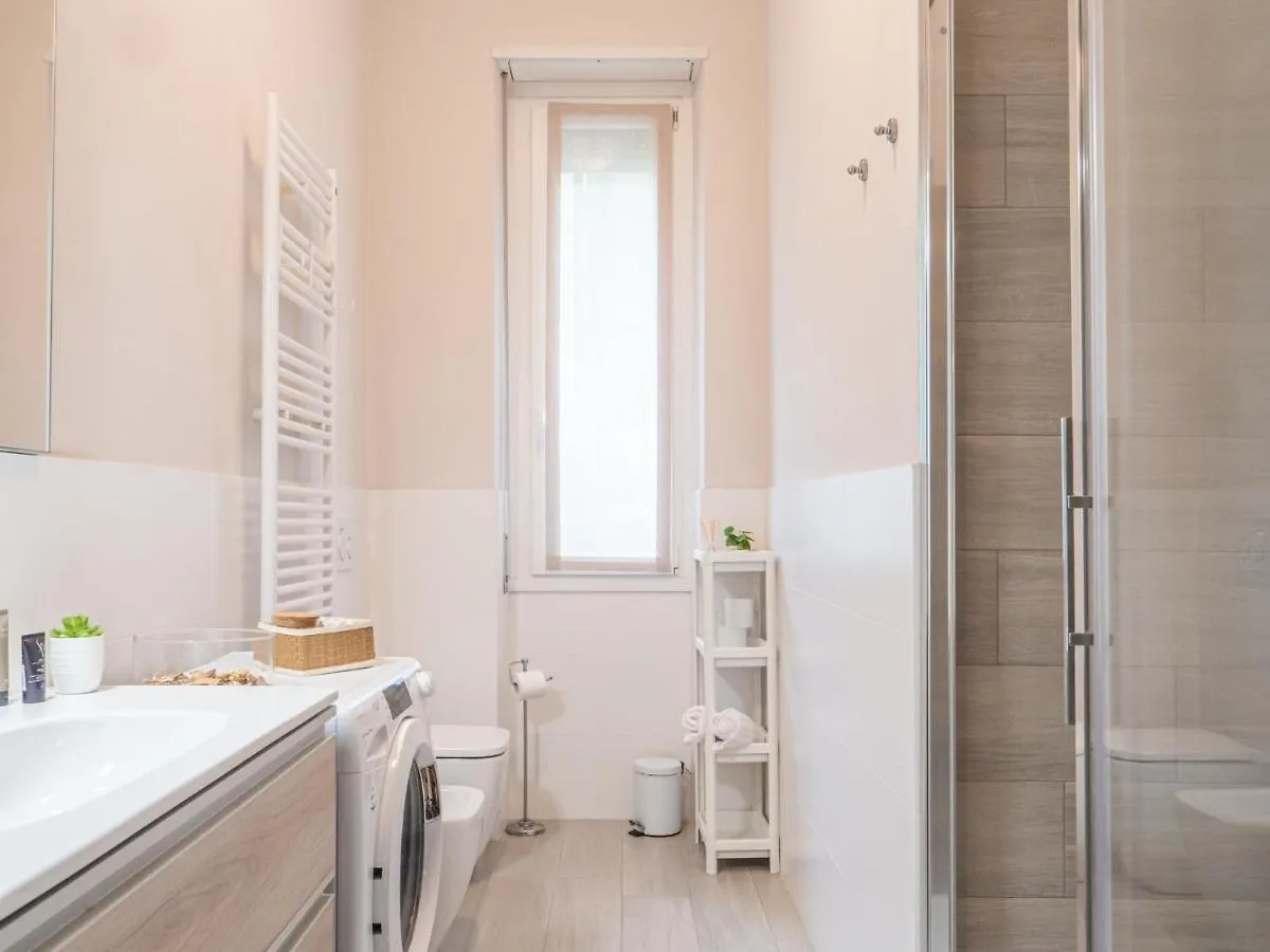 The Best Rent - Apartment With Balcony In Milan Downtown