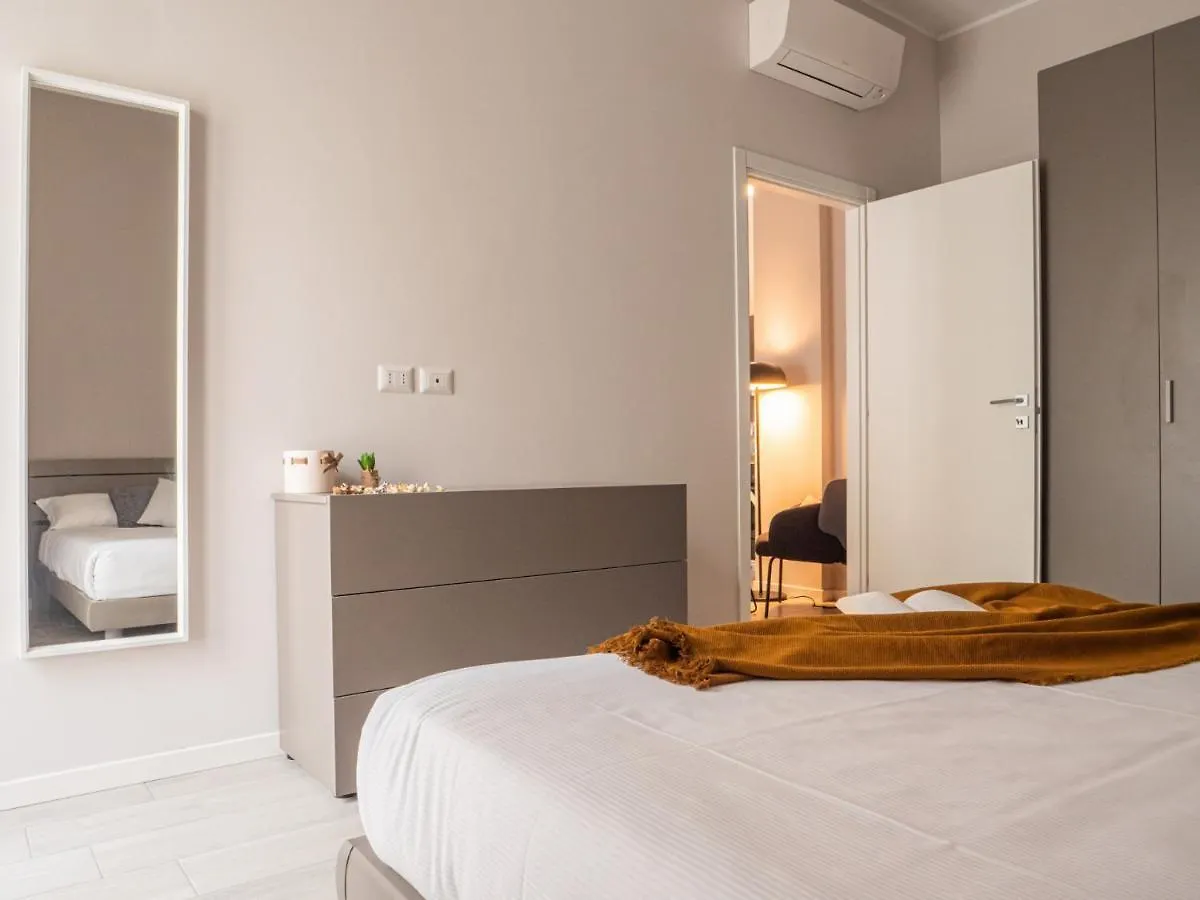 The Best Rent - Apartment With Balcony In Milan Downtown 0*,