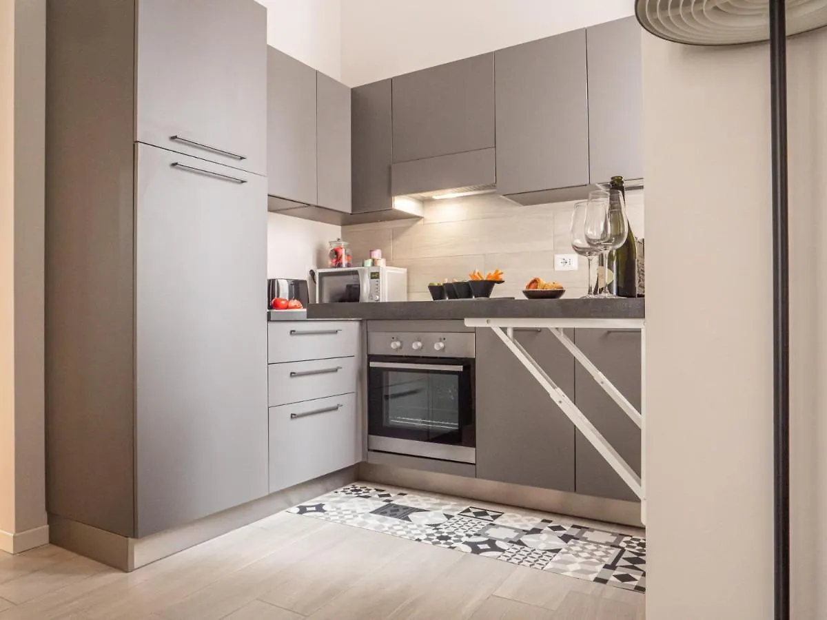 The Best Rent - Apartment With Balcony In Milan Downtown